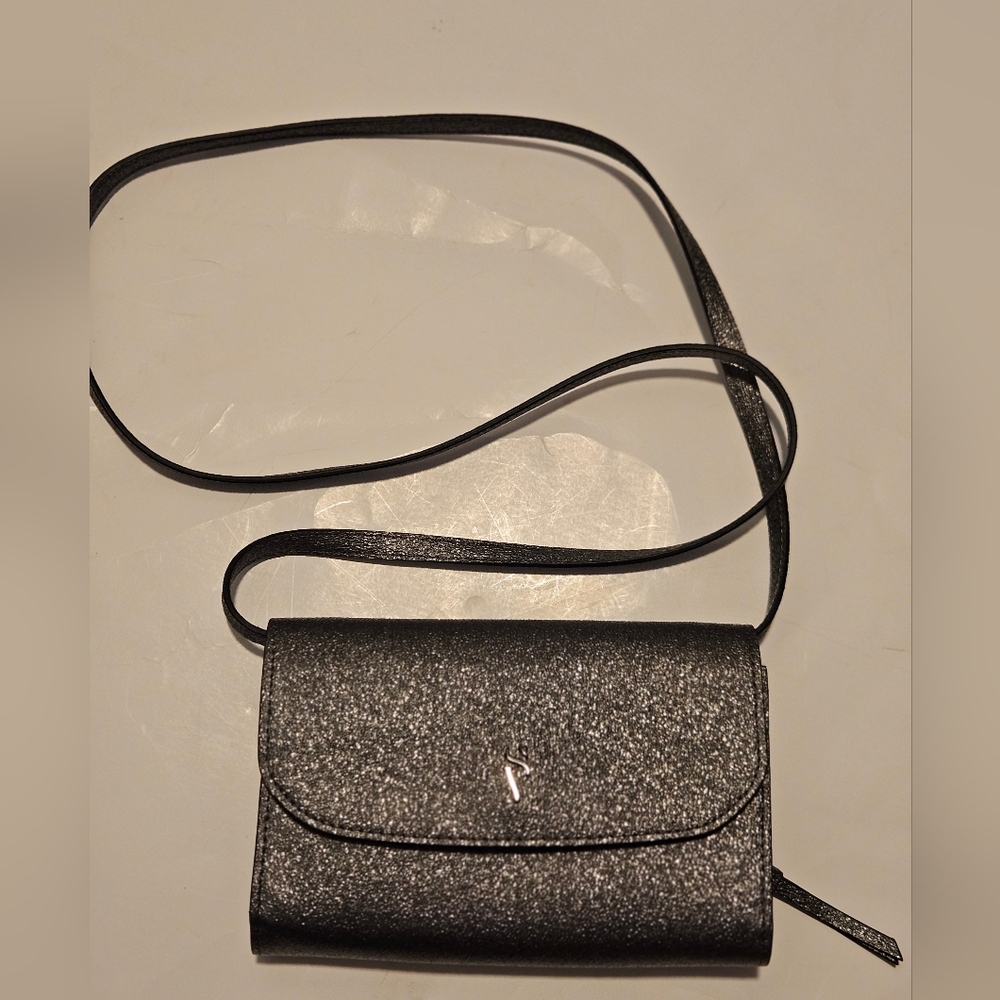 Euc Simply Vera Wang mini crossbody bag
